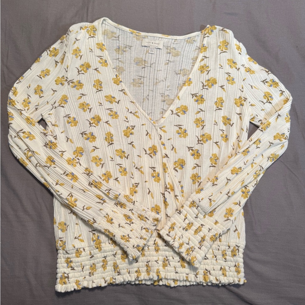 Flirty Lucky Brand Long Sleeve Flowered Top, Size XS.
